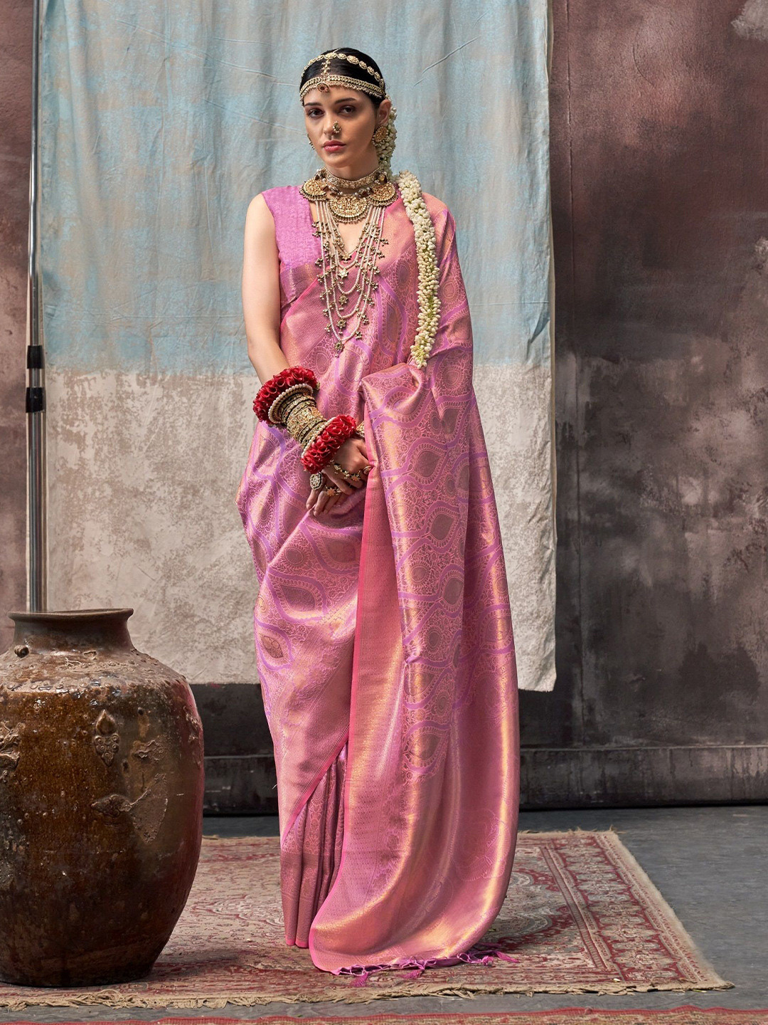 

MAHALASA Ethnic Motifs Woven Design Zari Pure Silk Kanjeevaram Saree, Pink