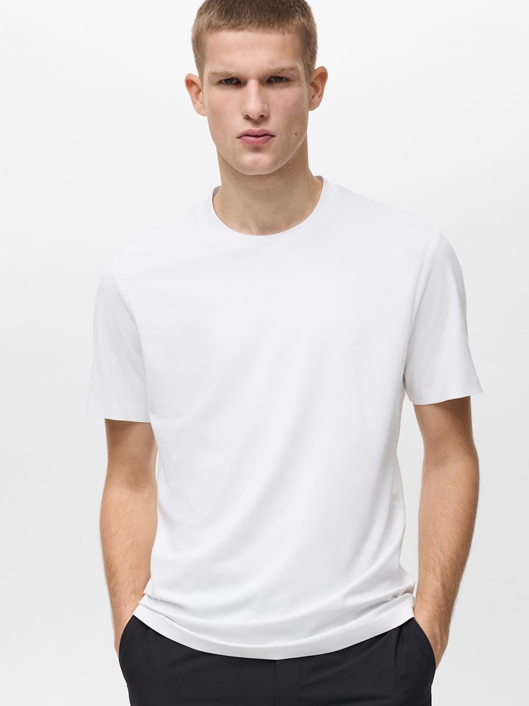 

MANGO MAN Slim Fit Comfort Stretch T-shirt, White