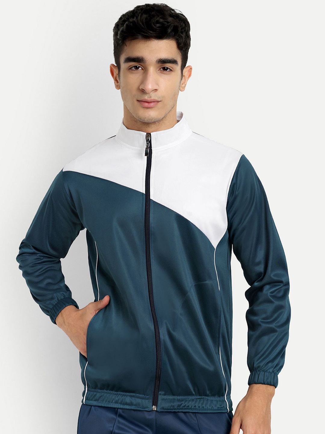 

Metronaut Men Mock Collar Colourblocked Sports Lightweight Bomber Jacket, Teal