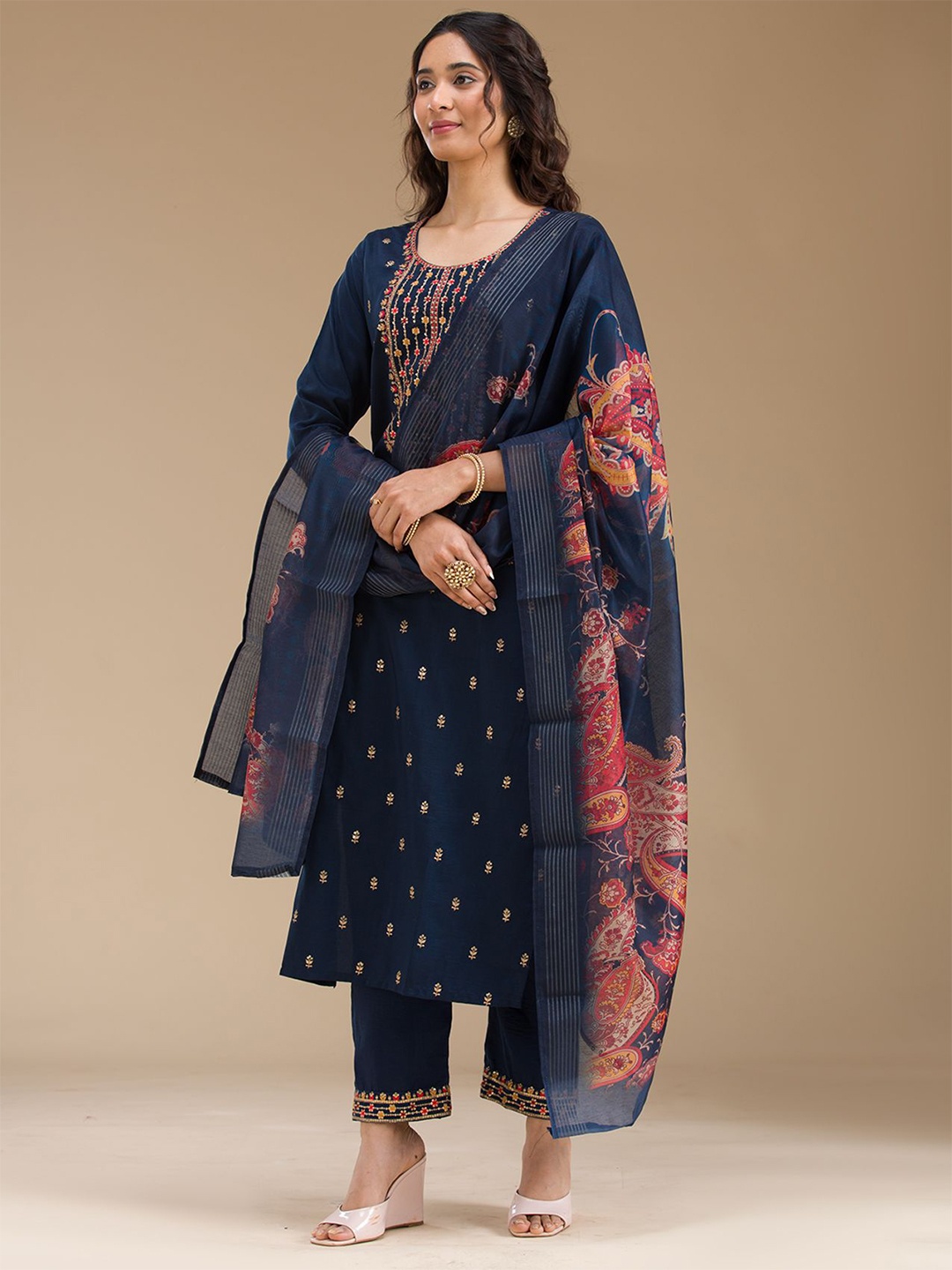 

Koskii Women Floral Embroidered Thread Work Kurta with Trousers & Dupatta, Blue