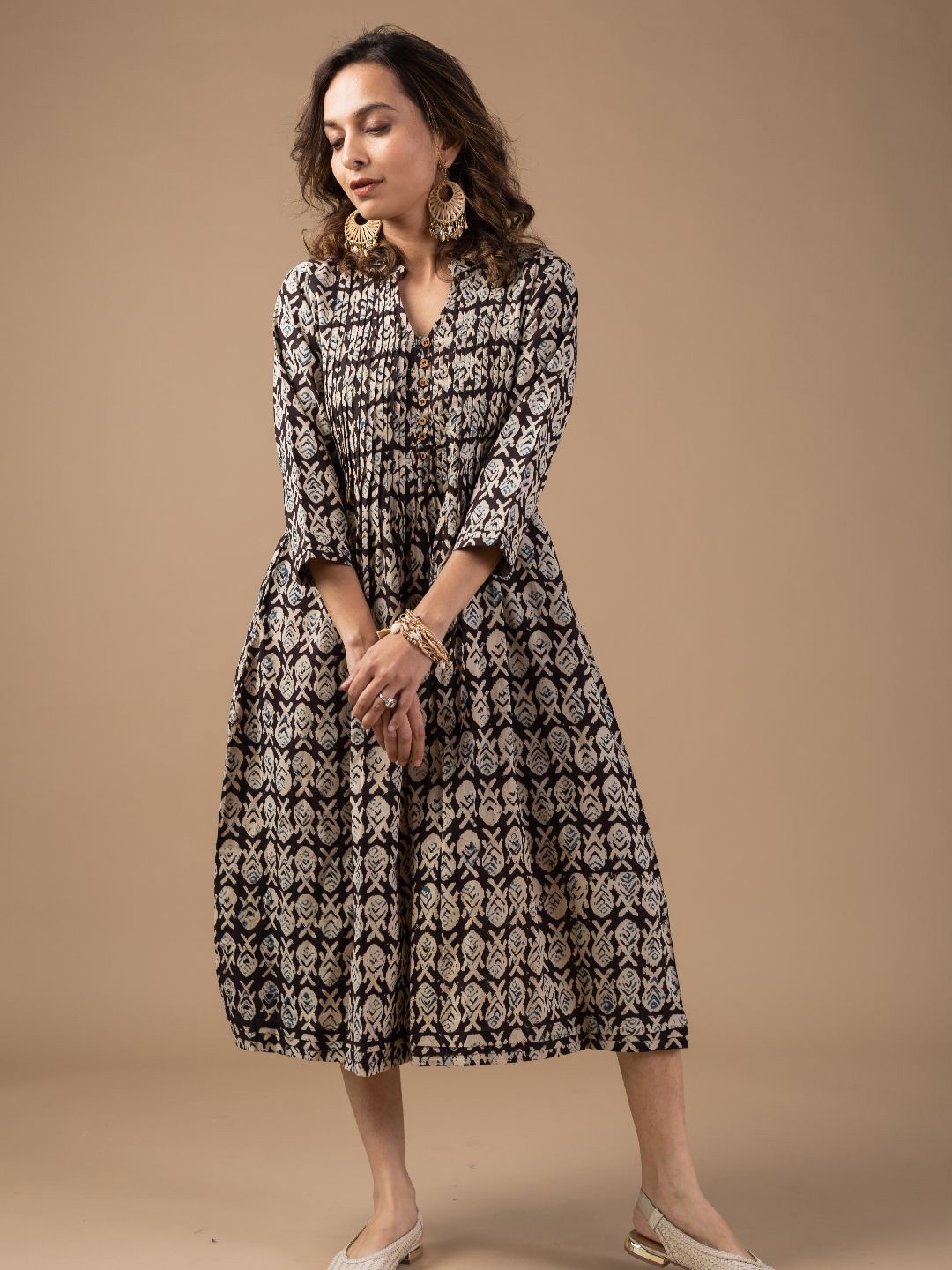 

KUSVAA Yuvika Cotton Block Print Dress, Black
