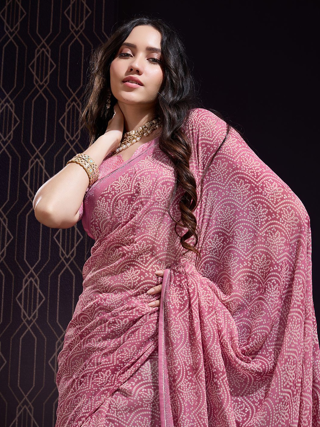

Mitera Bandhani Beads and Stones Saree, Pink