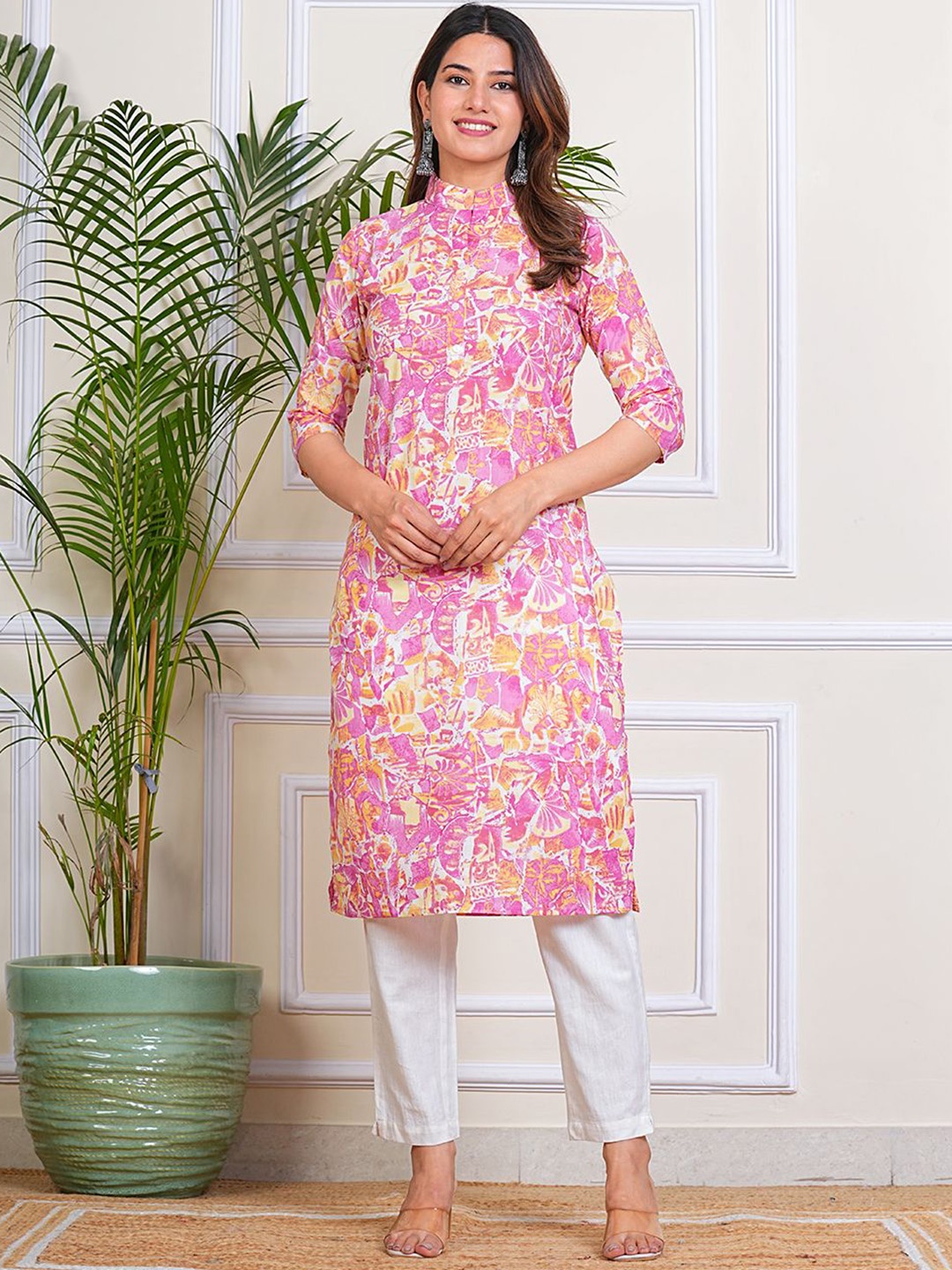 

Kraniky Apparels Abstract Printed Mandarin Collar Kurta, Pink