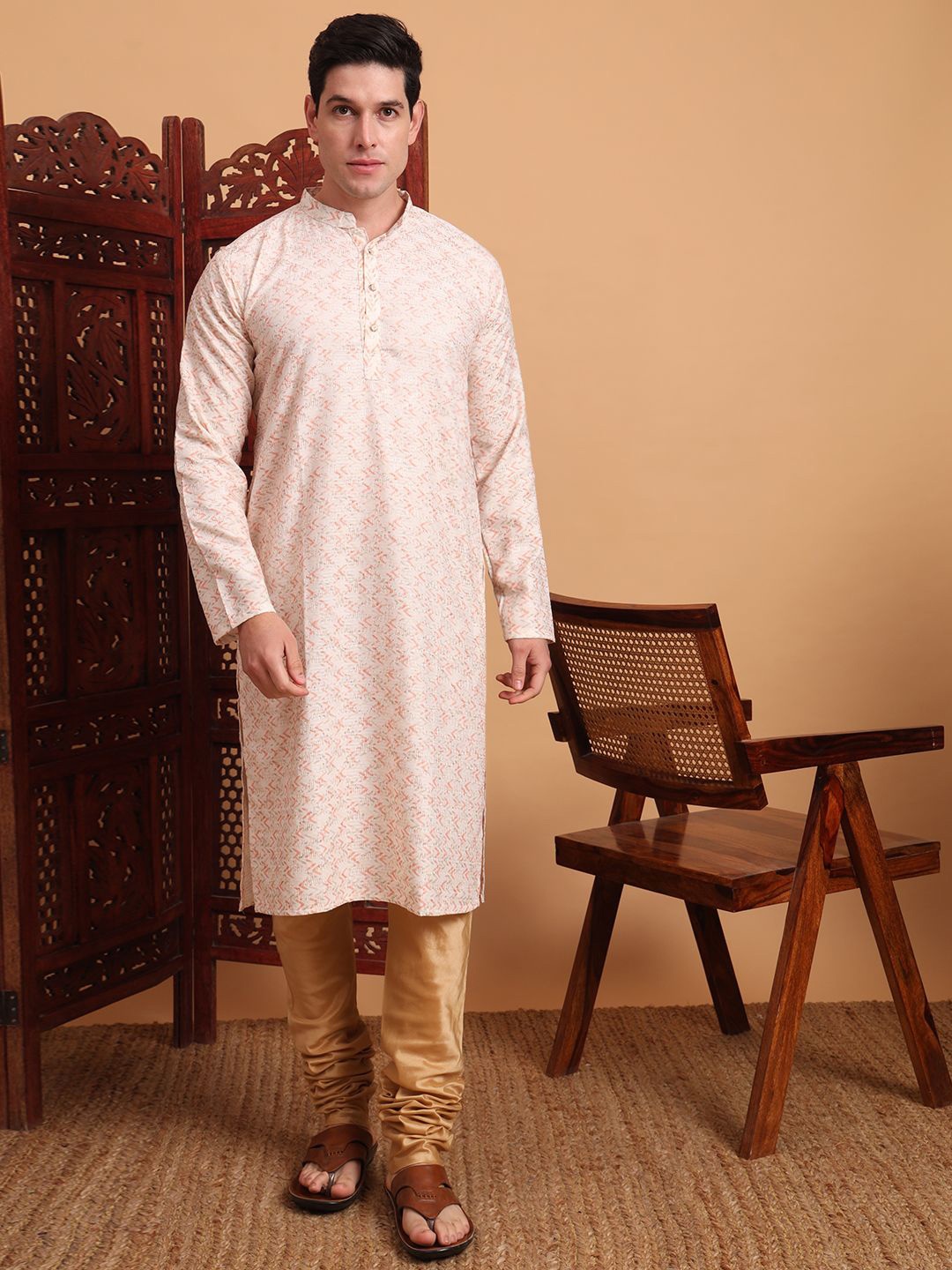 

House of Pataudi Killer2 Chikankari Embroidered Cotton Mandarin Collar Kurta, Cream