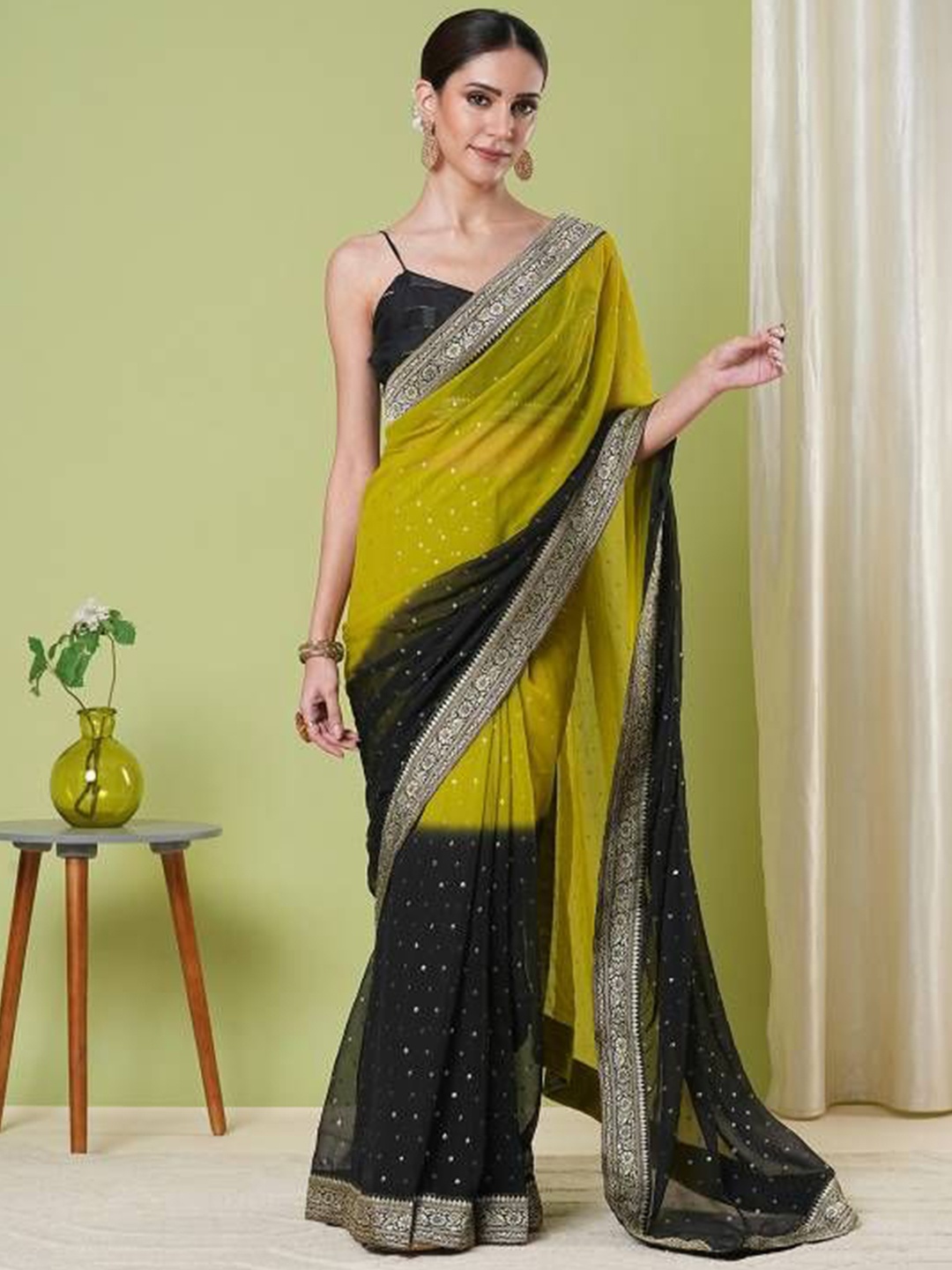 

HI FI NX Ombre Zari Pure Georgette Banarasi Saree, Green