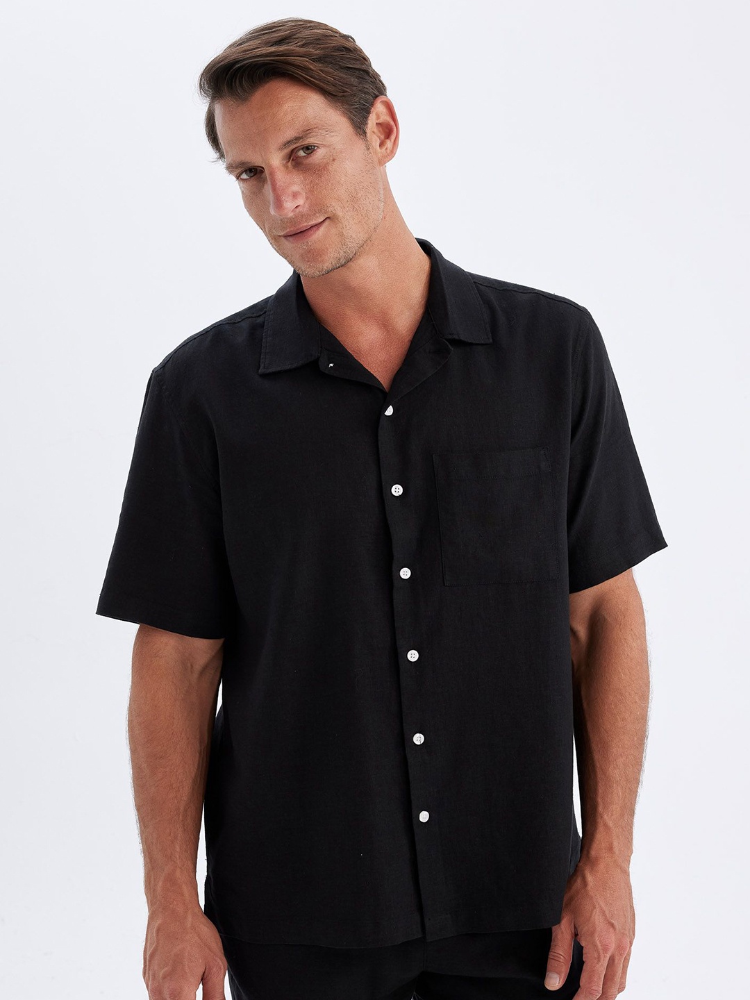 

DeFacto Men Spread Collar Solid Linen Casual Shirt, Black