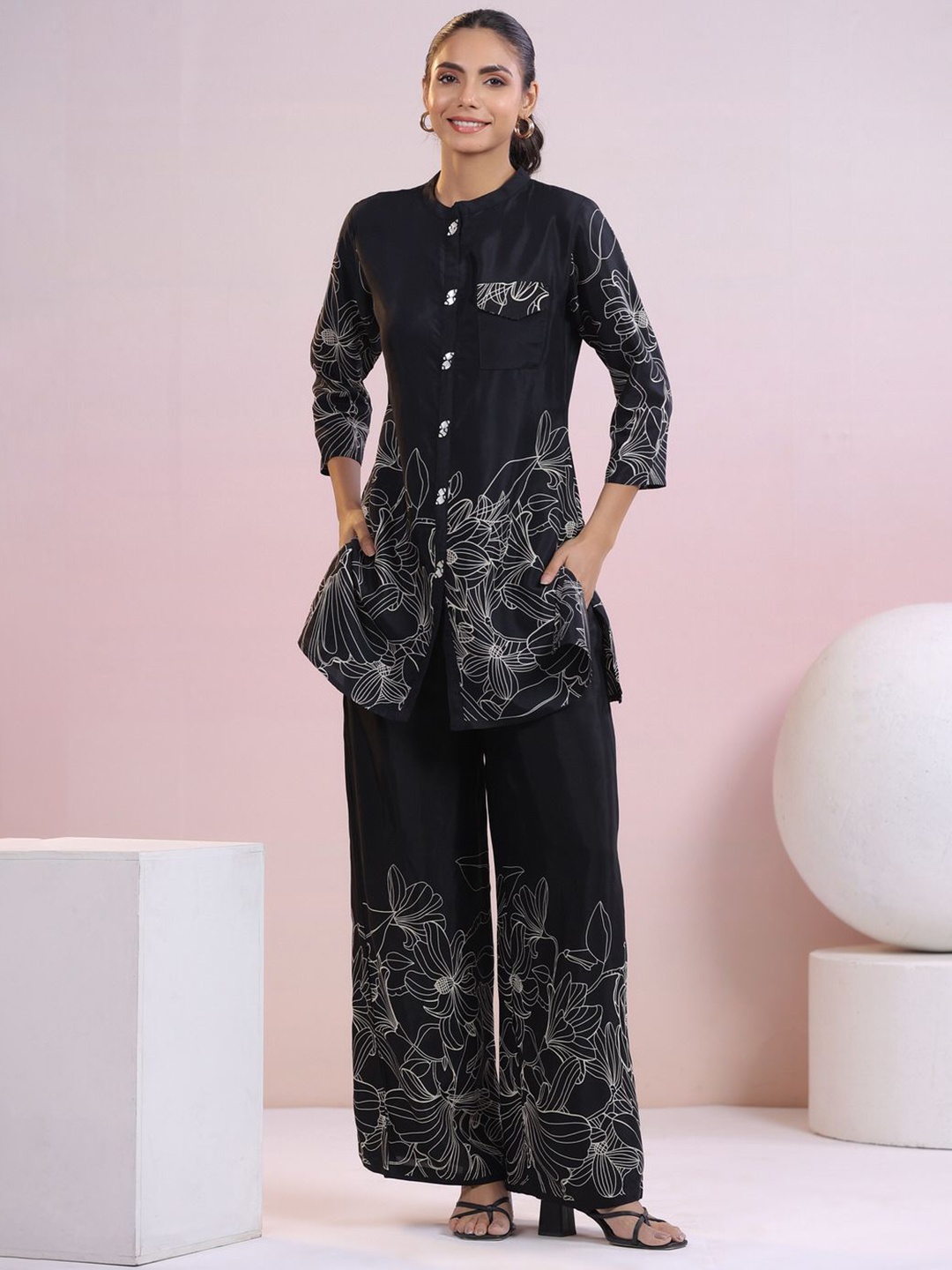 

JISORA Printed Mandarin Collar Top With Palazzo Co-Ords, Black