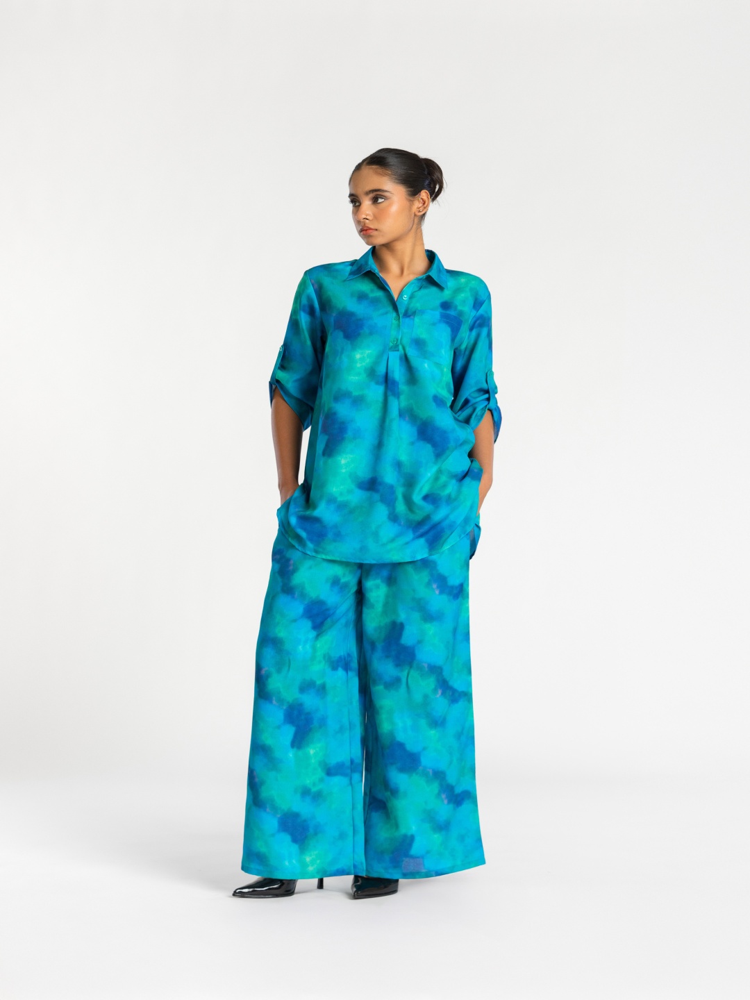 

Past Modern ARTIST Abstract Printed Shirt Collar Tunic With Trousers, Blue