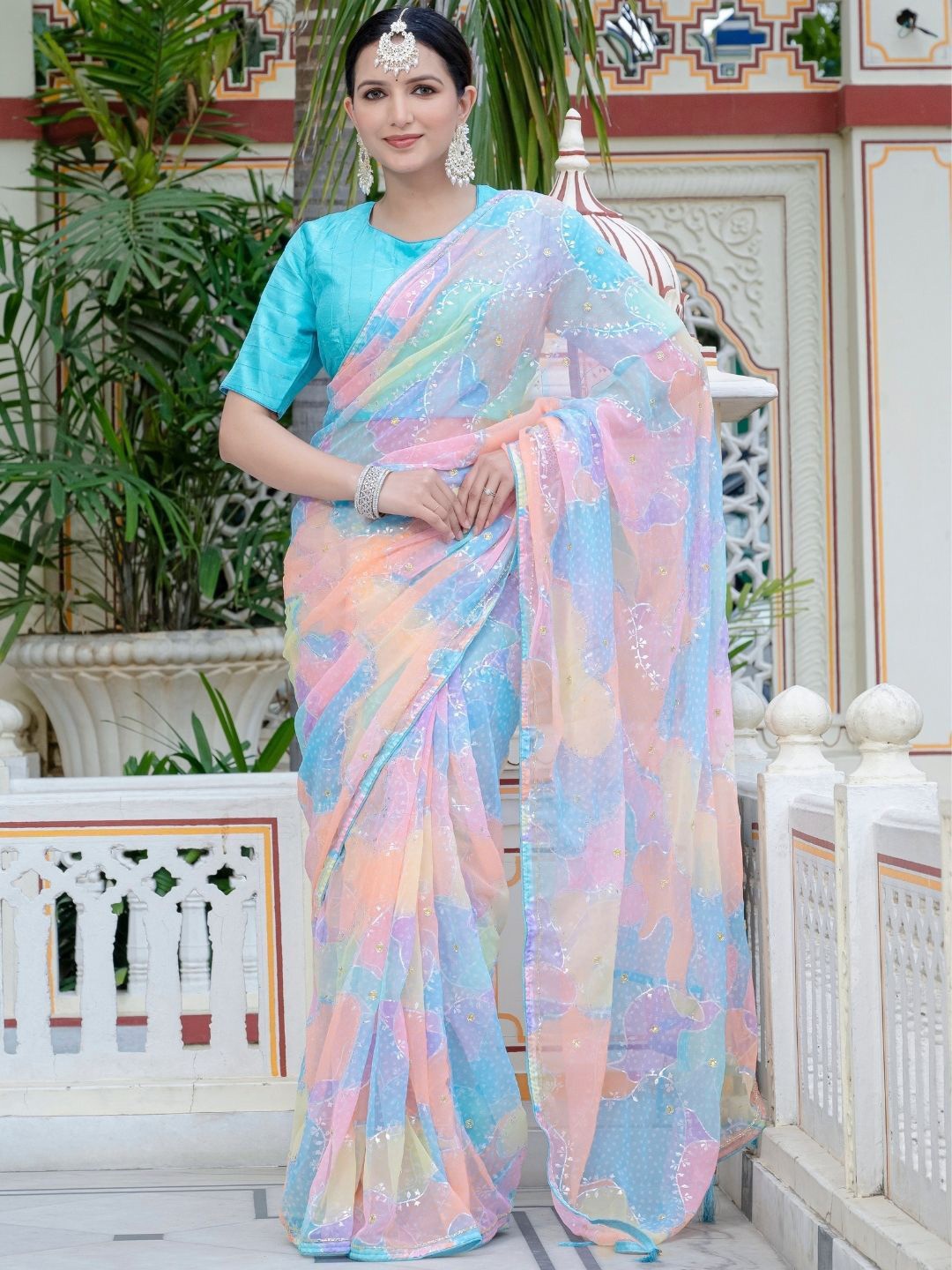 

PRETTY PALLU Women Beads and Stones Pure Georgette Block Print Saree, Blue