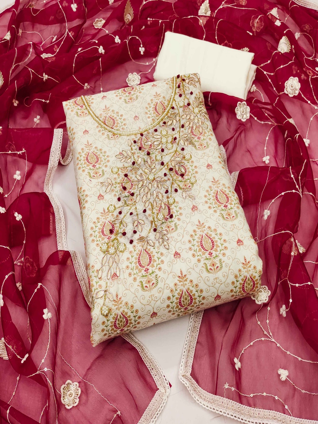 

Blissta Floral Embroidered Unstitched Dress Material, Maroon