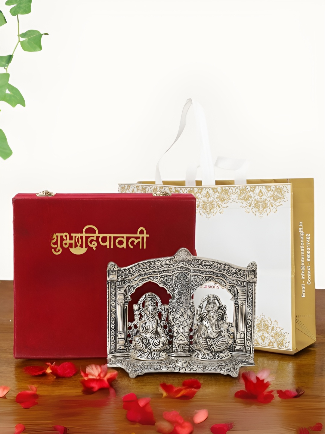 

INTERNATIONAL GIFT Silver-Toned God And Goddess Laxmi Ganesh Religious Idol Showpiece