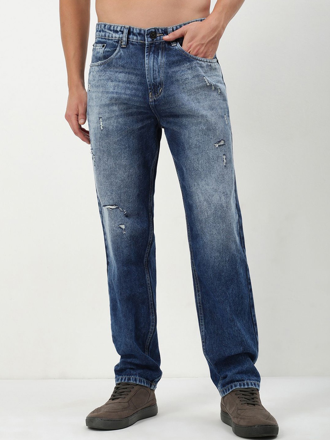 

SHOWOFF Men Comfort Straight Fit Low-Rise Mildly Distressed Heavy Fade Acid Wash Jeans, Blue