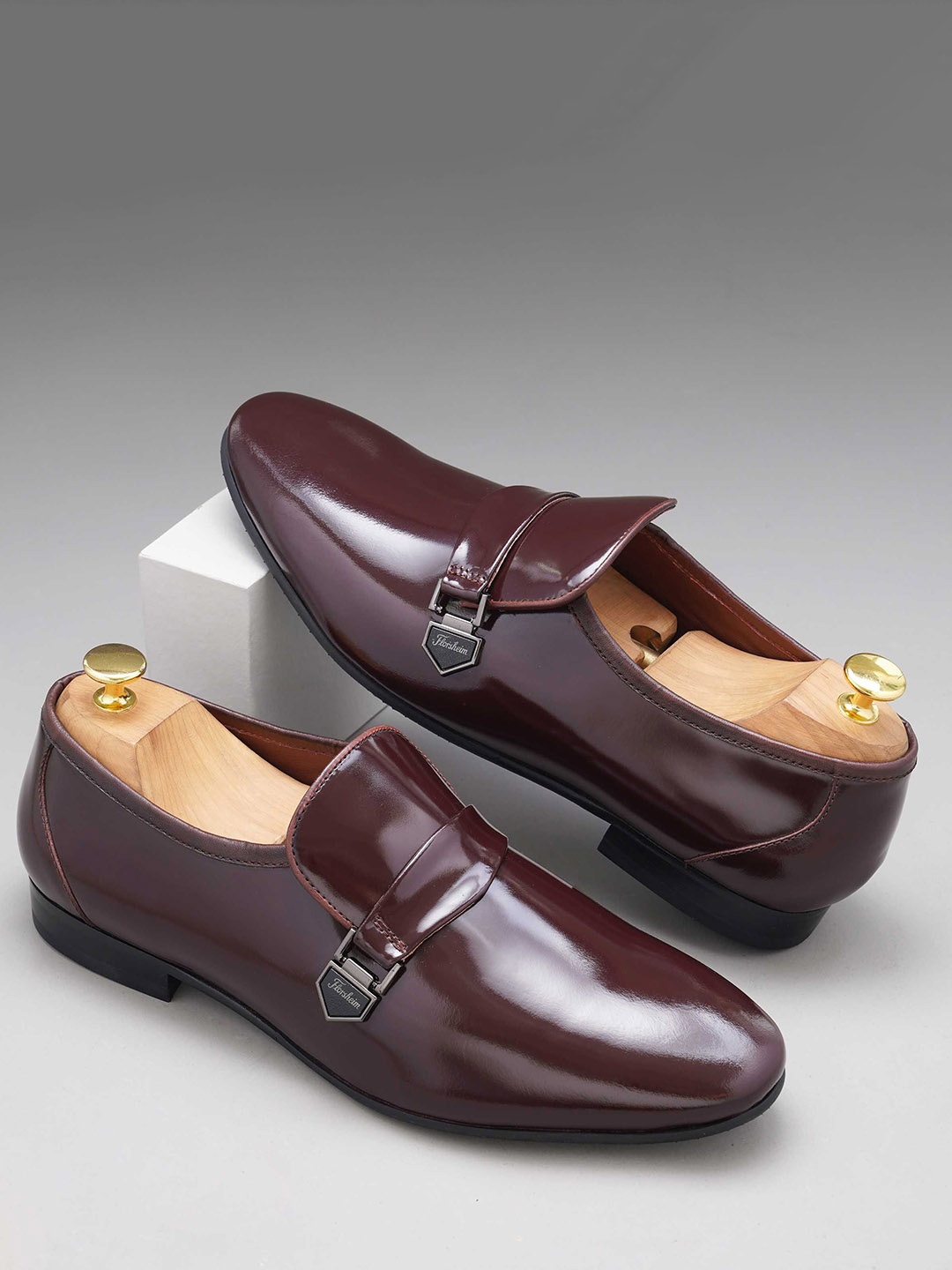 

Florsheim Men Solid Leather Formal Round Toe Slip-Ons, Burgundy