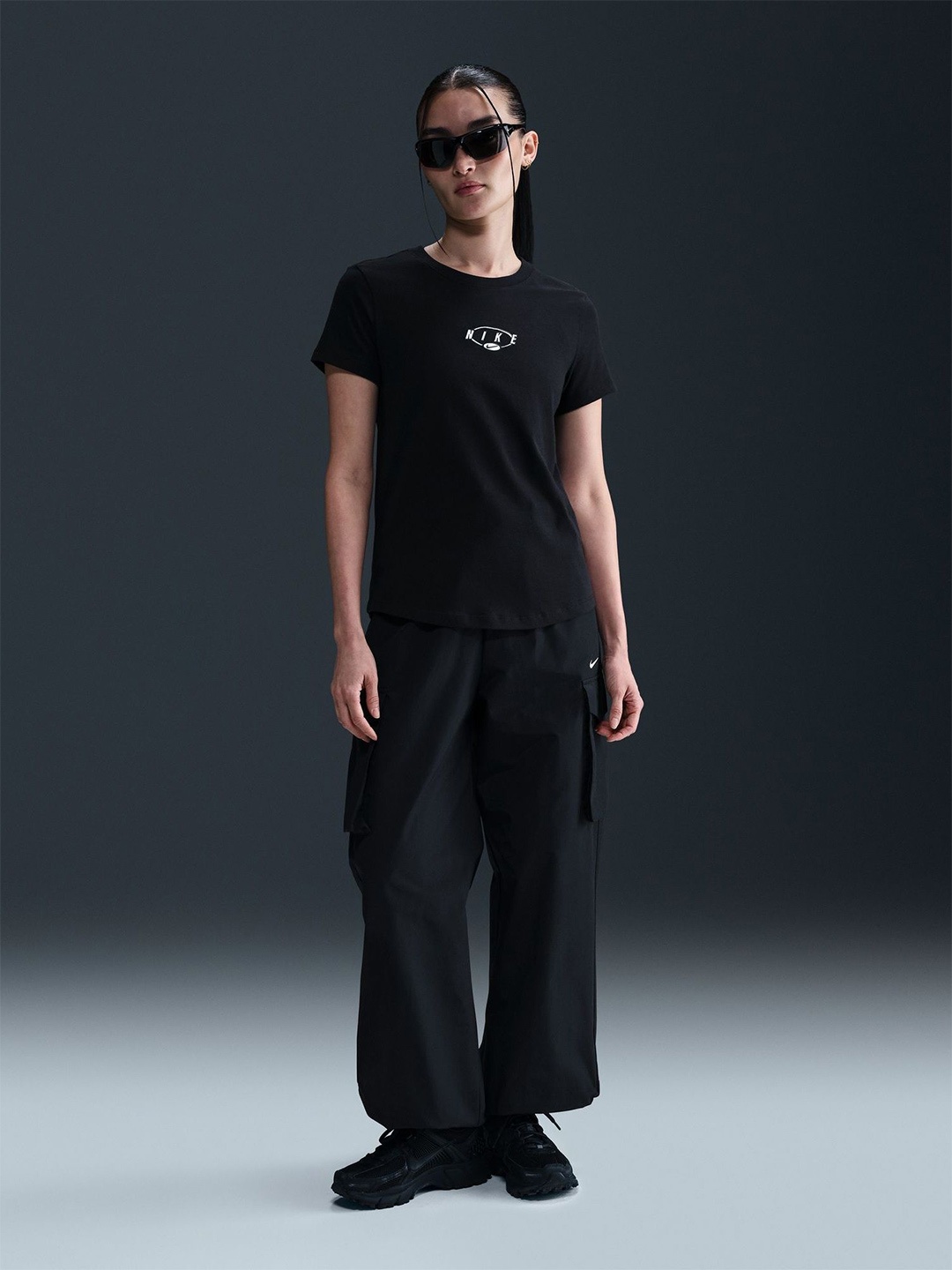 

Nike Sportswear Club Women Short-Sleeve Cotton Tee, Black