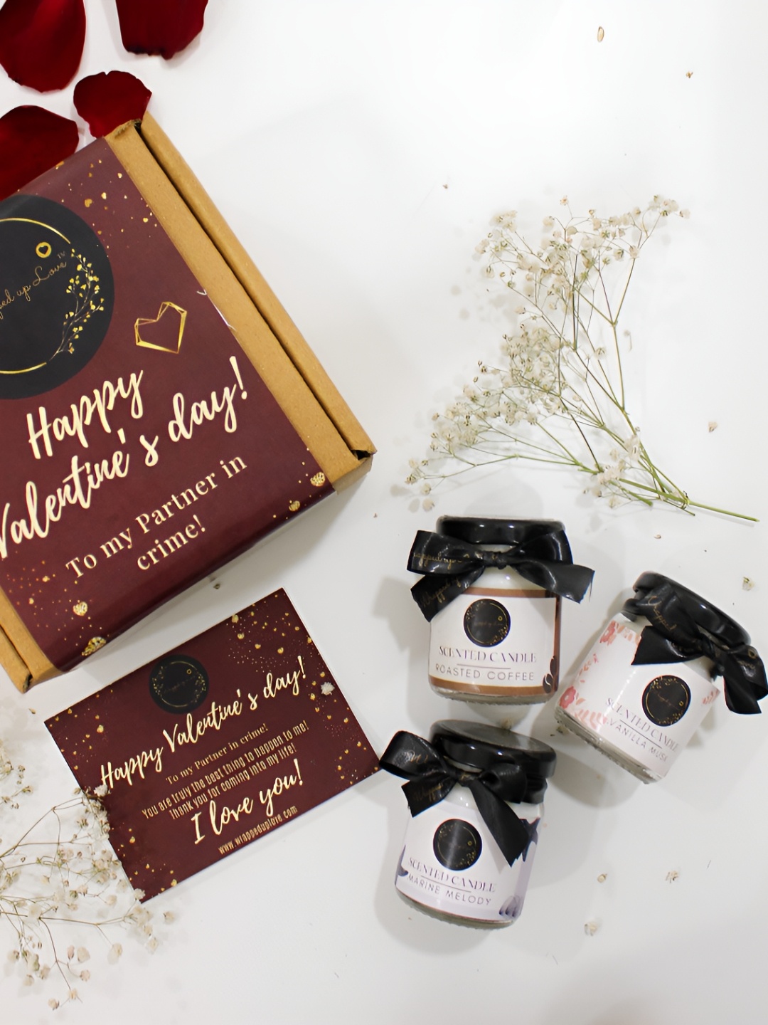 

Wrapped up Love Red Core Candle