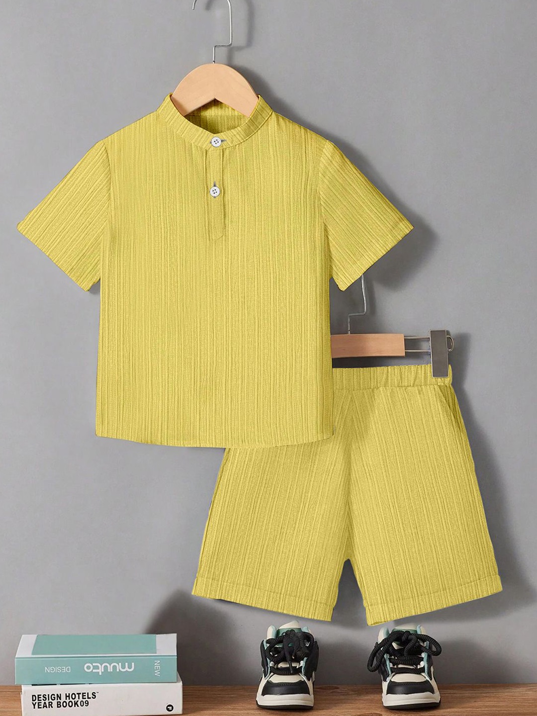 

YK Boys T-shirt with Shorts, Yellow