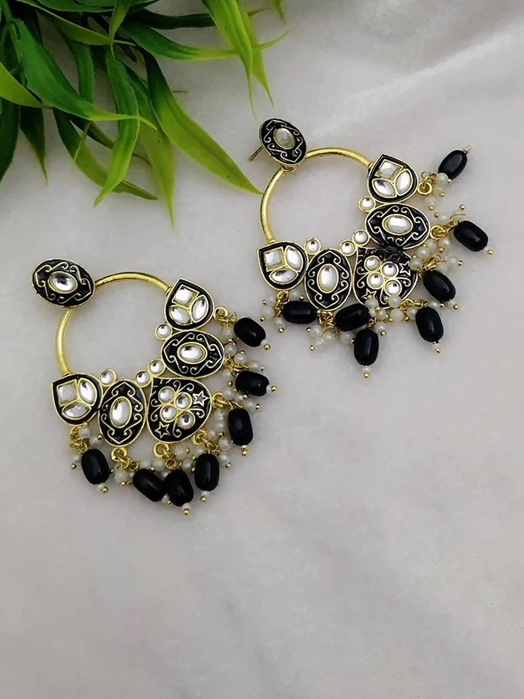 

TANLOOMS Oval Chandbalis Earrings, Black