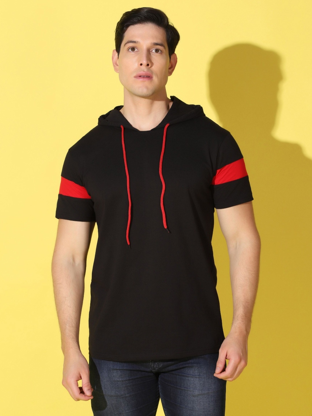 

WOOSTRO Men Solid Hood Cotton T-shirt, Black