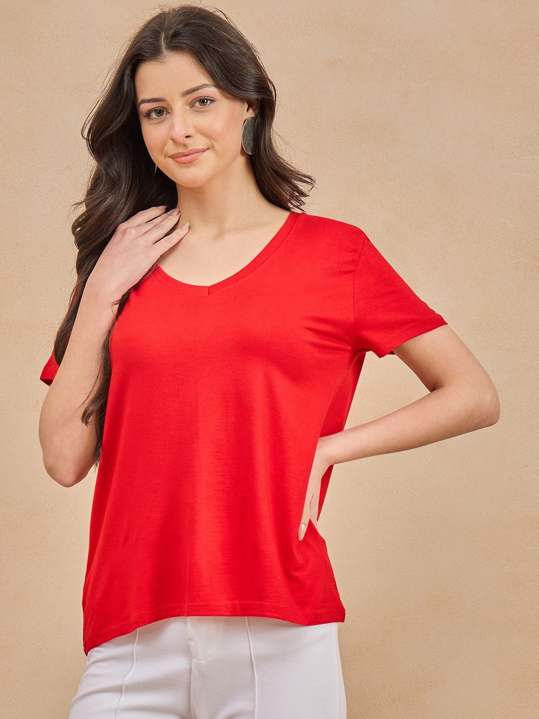 

COLOR CAPITAL Women Solid V-Neck Relaxed Fit T-shirt, Red