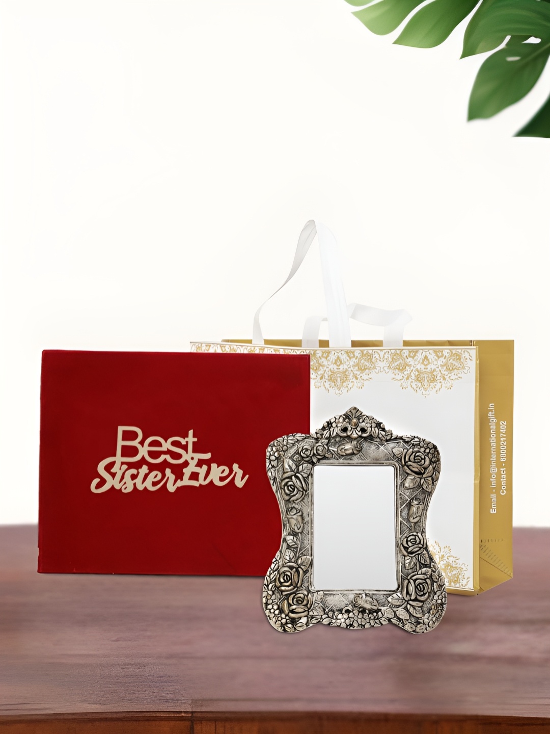

INTERNATIONAL GIFT Silver Plated Photo Frame with Velvet Box and Thank You Tag