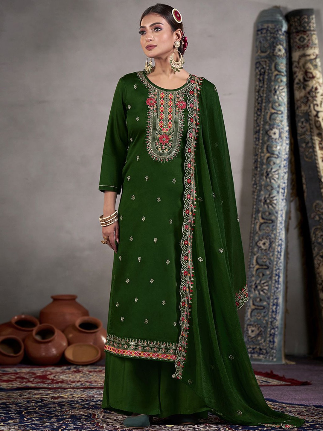 

Anouk Embroidered Unstitched Dress Material, Green