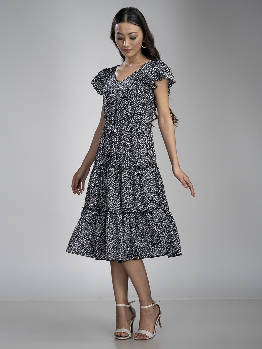 

KRISS-CROX Floral Print Flutter Sleeve Fit & Flare Dress, Black