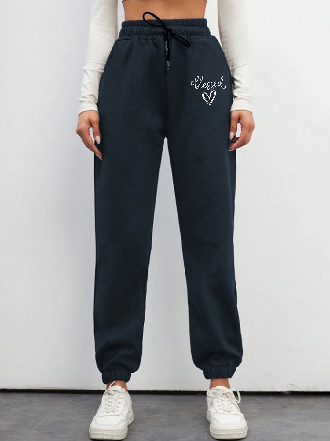 

SAAHASAM Women Printed Relaxed Loose Fit Joggers Trousers, Navy blue
