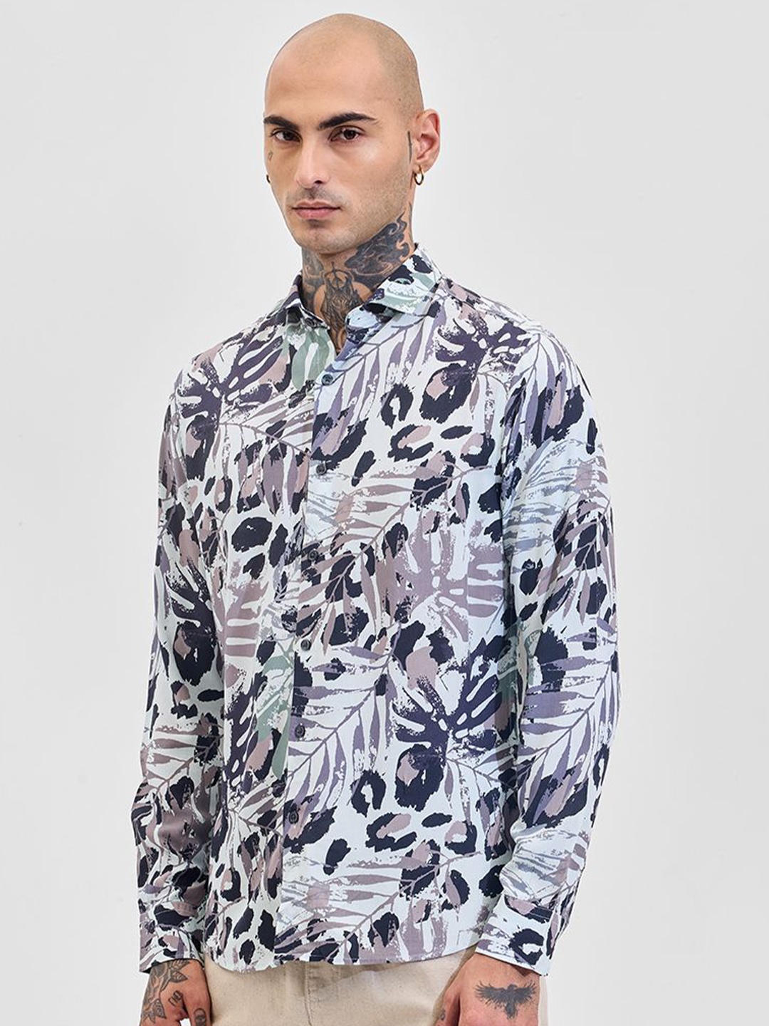 

Snitch Men Slim Fit Opaque Printed Casual Shirt, Blue