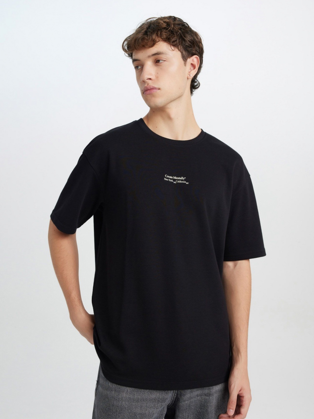 

DeFacto Men Typography Printed Round Neck Cotton T-shirt, Black