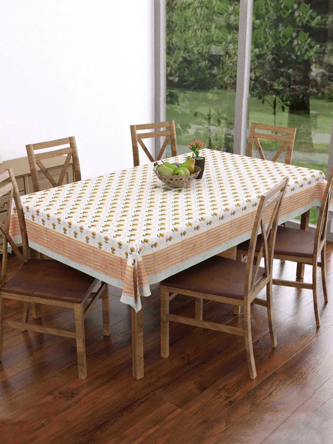 

Myntra Elegant Homes Yellow & White Floral Printed Cotton 6-Seater Table Cover