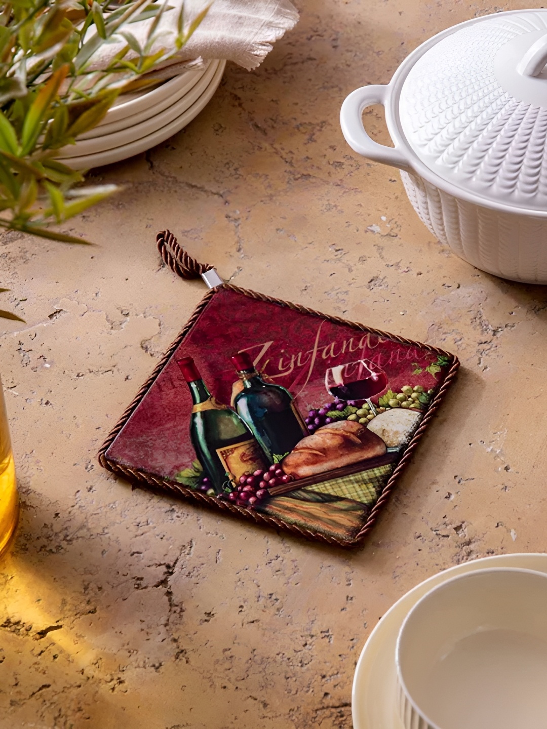 

THEDECORKART Red & Green Printed Square Ceramic Coasters