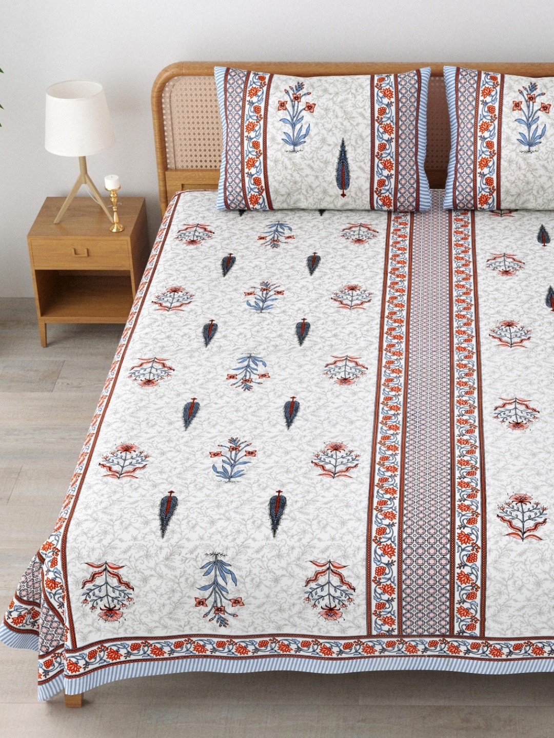 

MAFATLAL White Floral Printed Cotton 144 TC King Bedsheet Set 2.34 m x 2.70 m