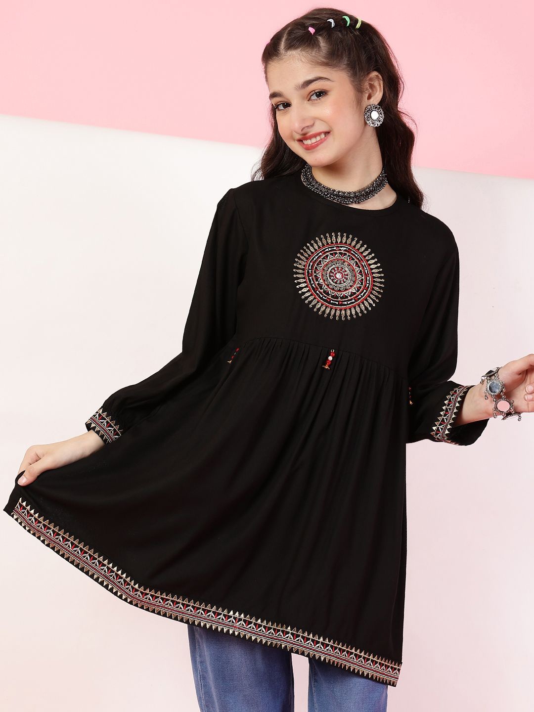 

Ishti Girls Ethnic Motifs Embroidered A-Line Top, Black