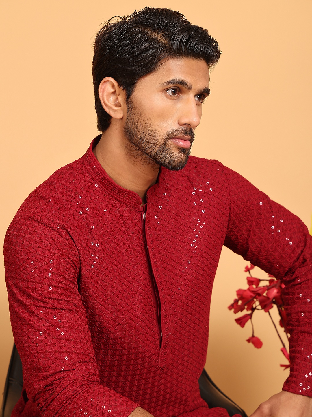 

Jompers Geometric Embroidered Mandarin Collar Straight Kurta With Pyjamas, Maroon