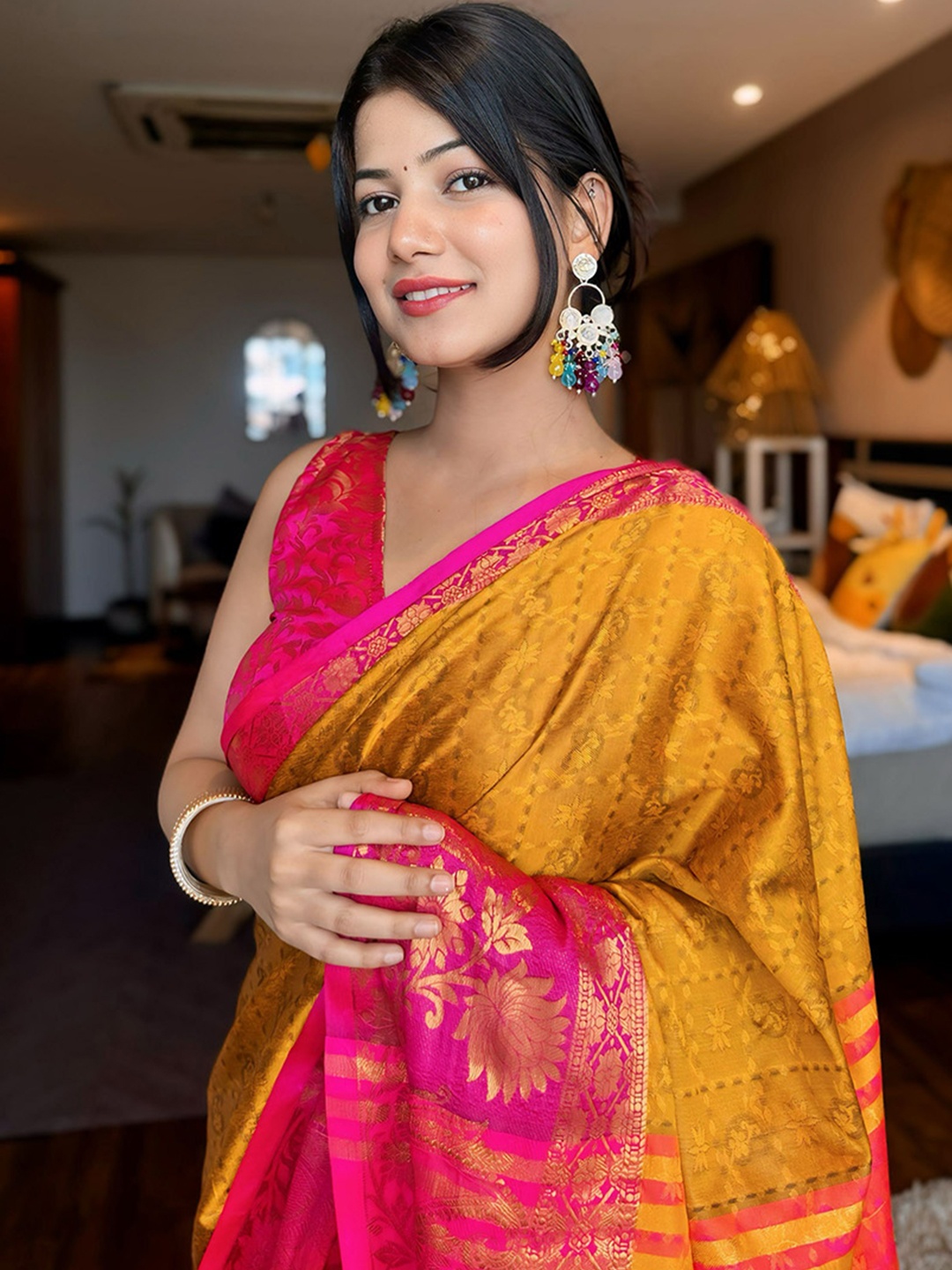 

DIVASTRI Woven Design Zari Silk Cotton Mysore Silk Saree, Gold