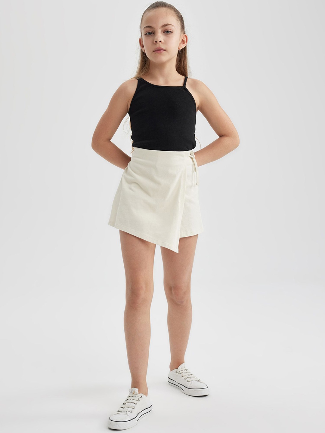 

DeFacto Girls Mini Skort, Beige