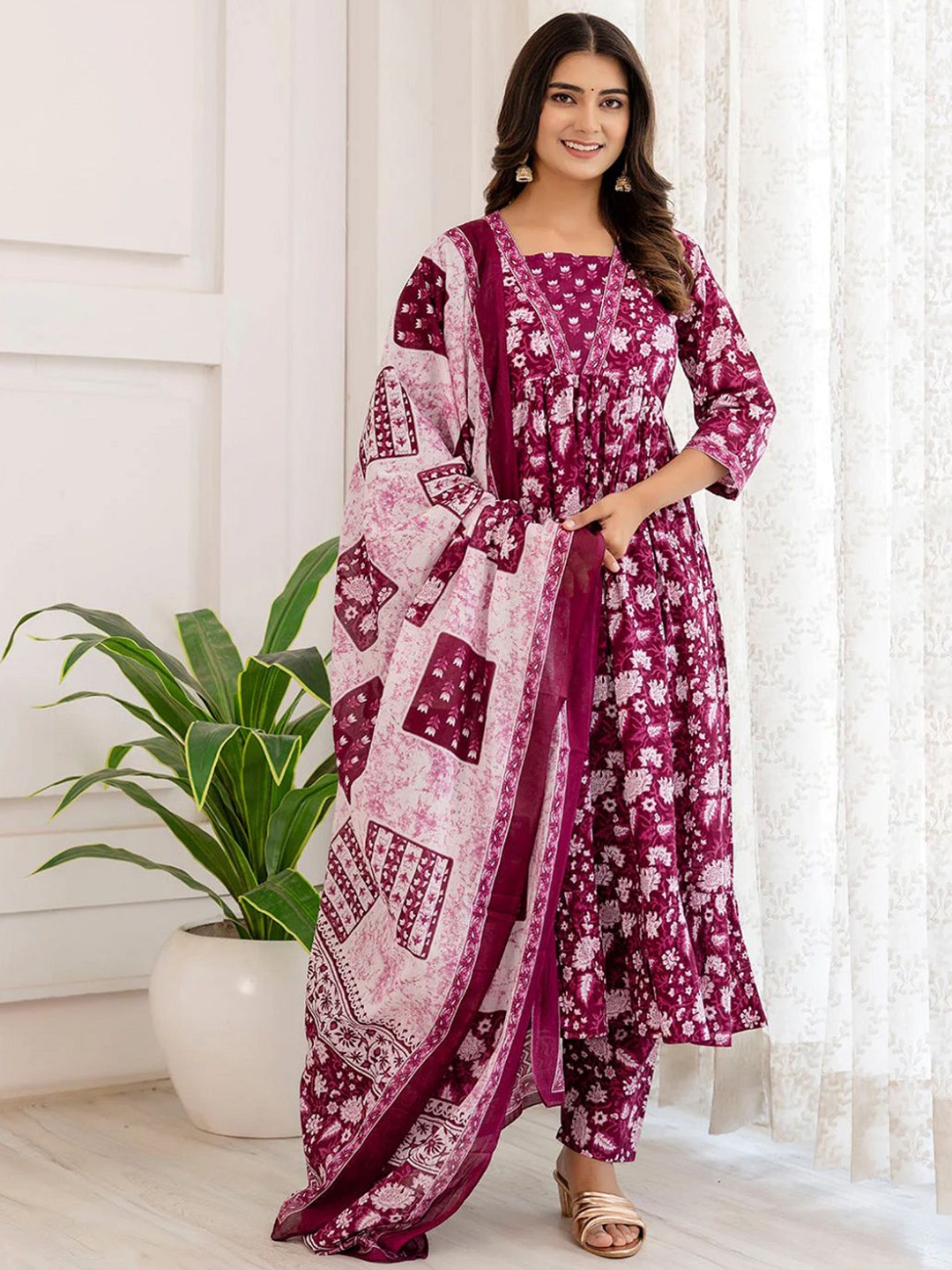 

KALINI Soni Floral Printed Square Neck Pleated Anarkali Kurta With Trousers & Dupatta, Burgundy