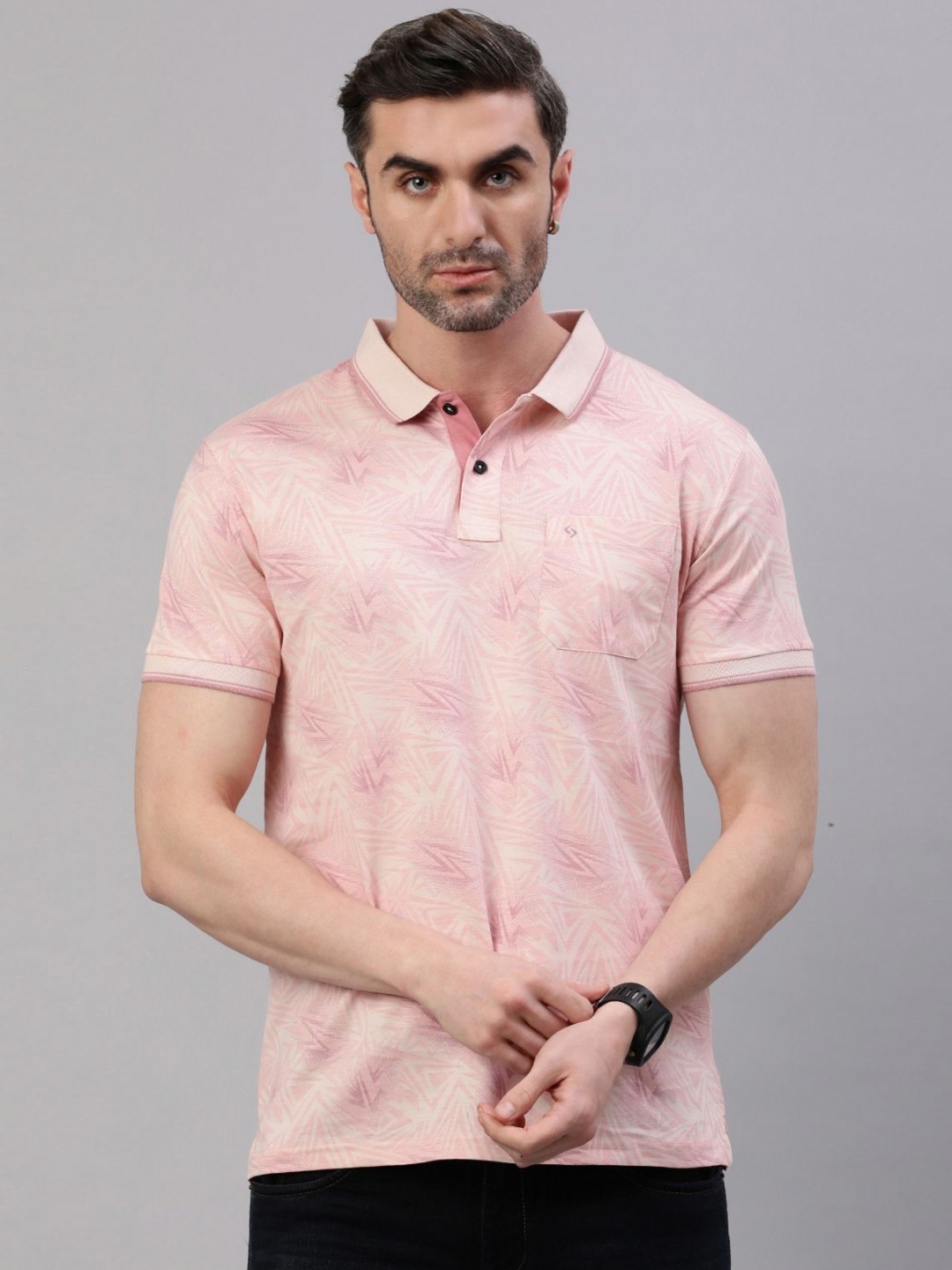 

Classic Polo Men Geometric Printed Polo Collar Cotton Slim Fit T-shirt, Pink