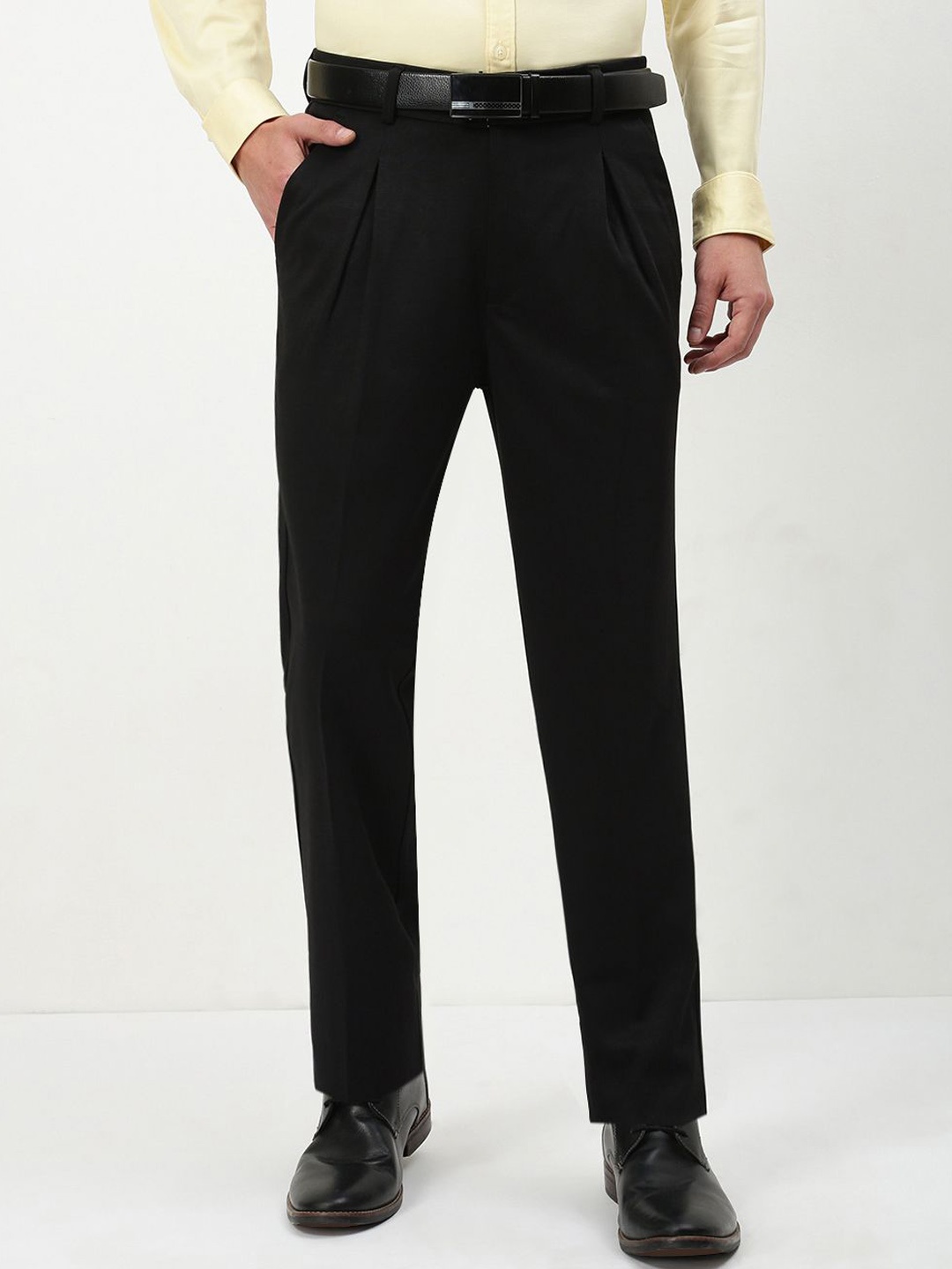 

SHOWOFF Men Cotton Comfort Low-Rise Pleated Formal Trousers, Black