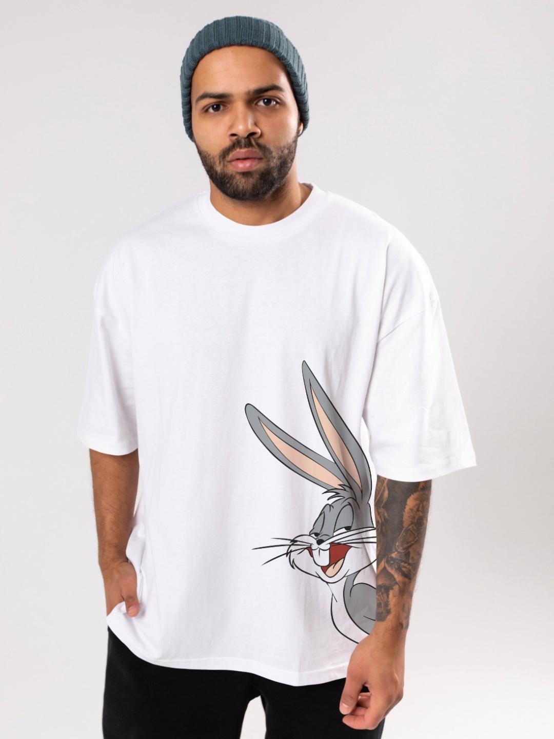 

FLYIND VOGUE OUTFIT Men Bugs Bunny Bio Finish Graphic Printed Cotton Oversized T-shirt, White