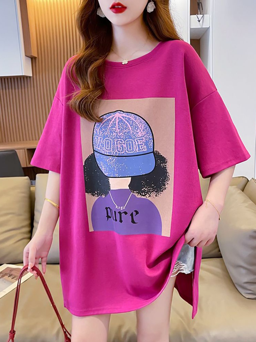 

StyleCast x Revolte Women Printed Raw Edge T-shirt, Fuchsia