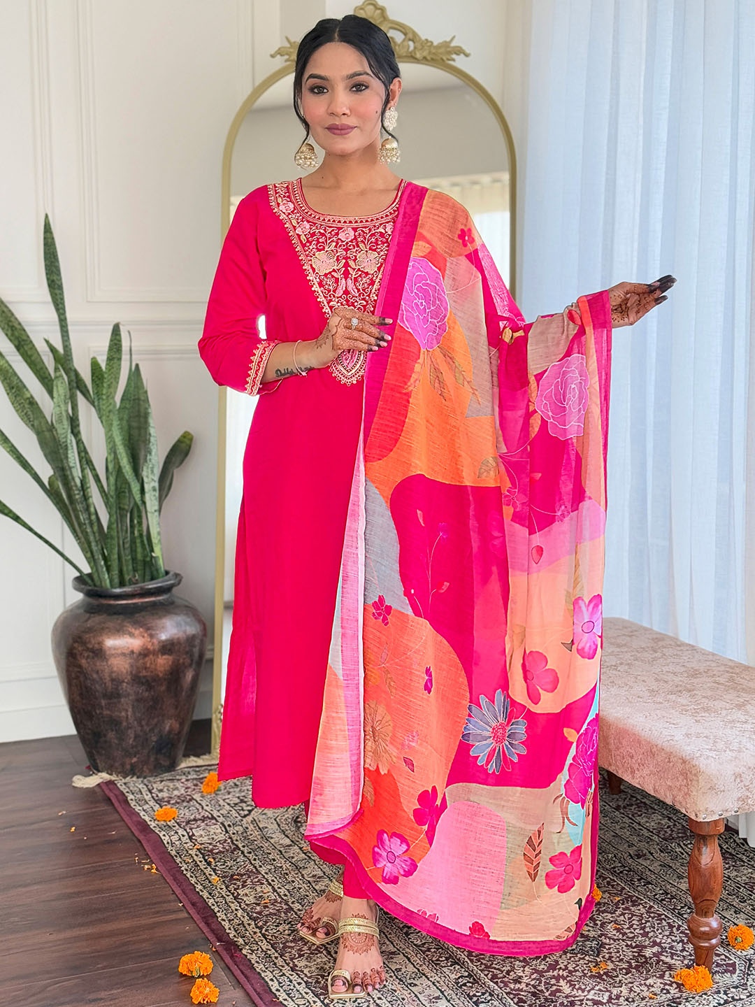 

BLACK SCISSOR Reva Floral Embroidered Chanderi Silk Straight Kurta With Trousers & Dupatta, Pink