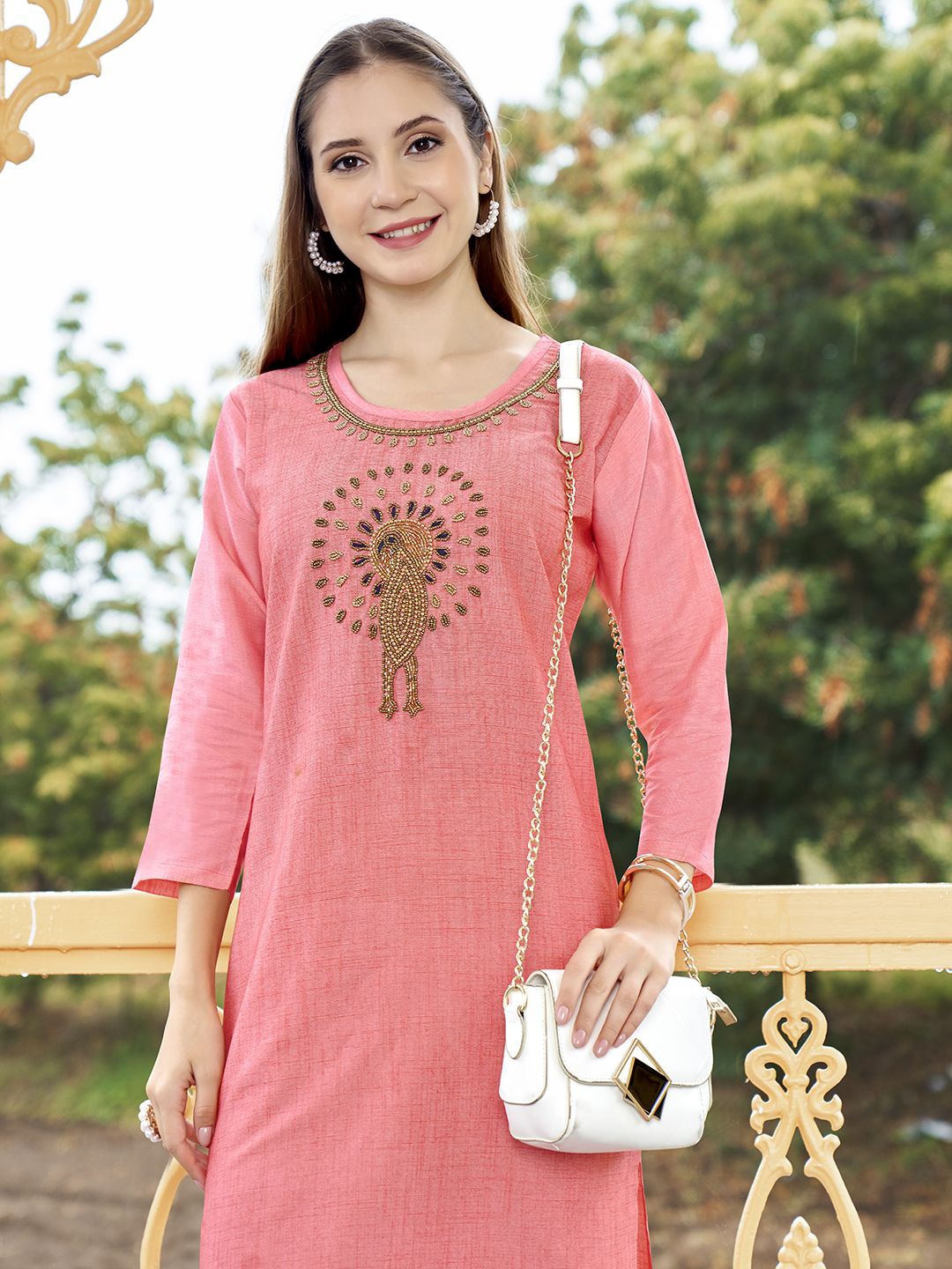 

Anouk Rustic Embellished Round Neck Straight Kurta, Peach
