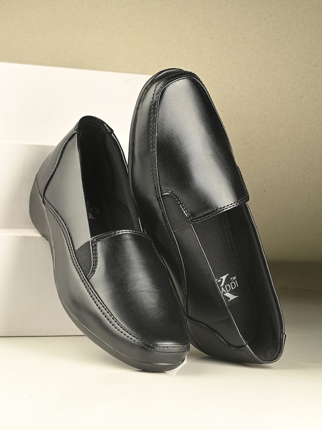 

KARADDI Block Round Toe Synthetic Leather Ballerinas, Black