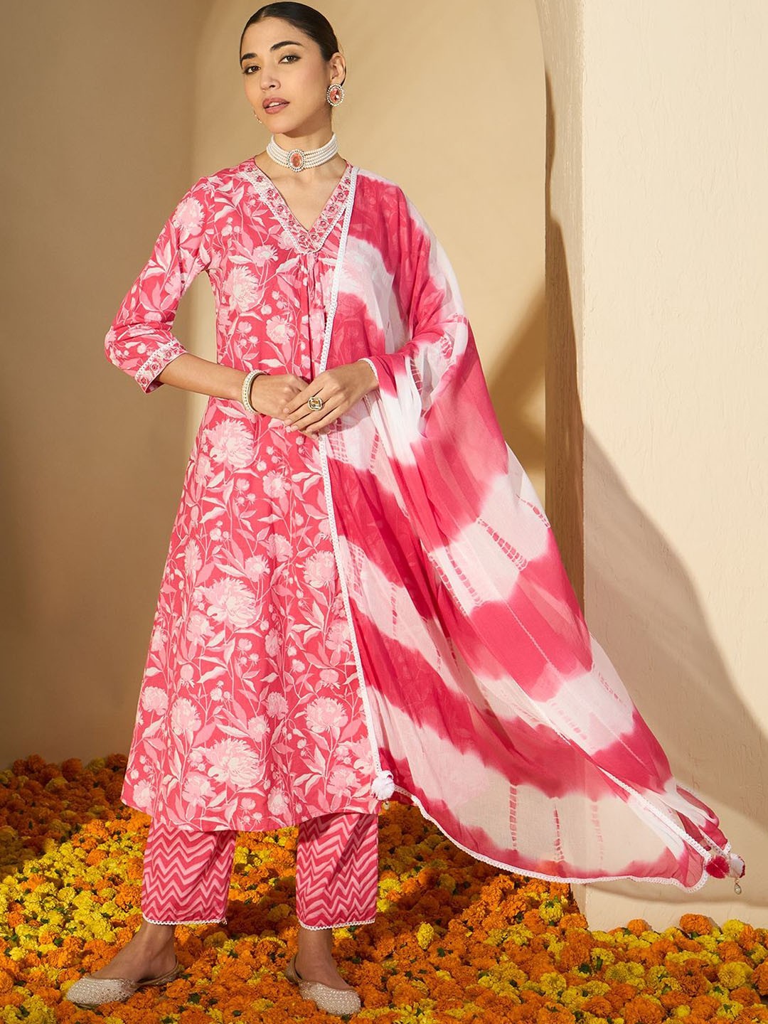 

BANDIA Women Printed Regular Thread Work Pure Cotton Kurta with Trousers & With Dupatta, Pink