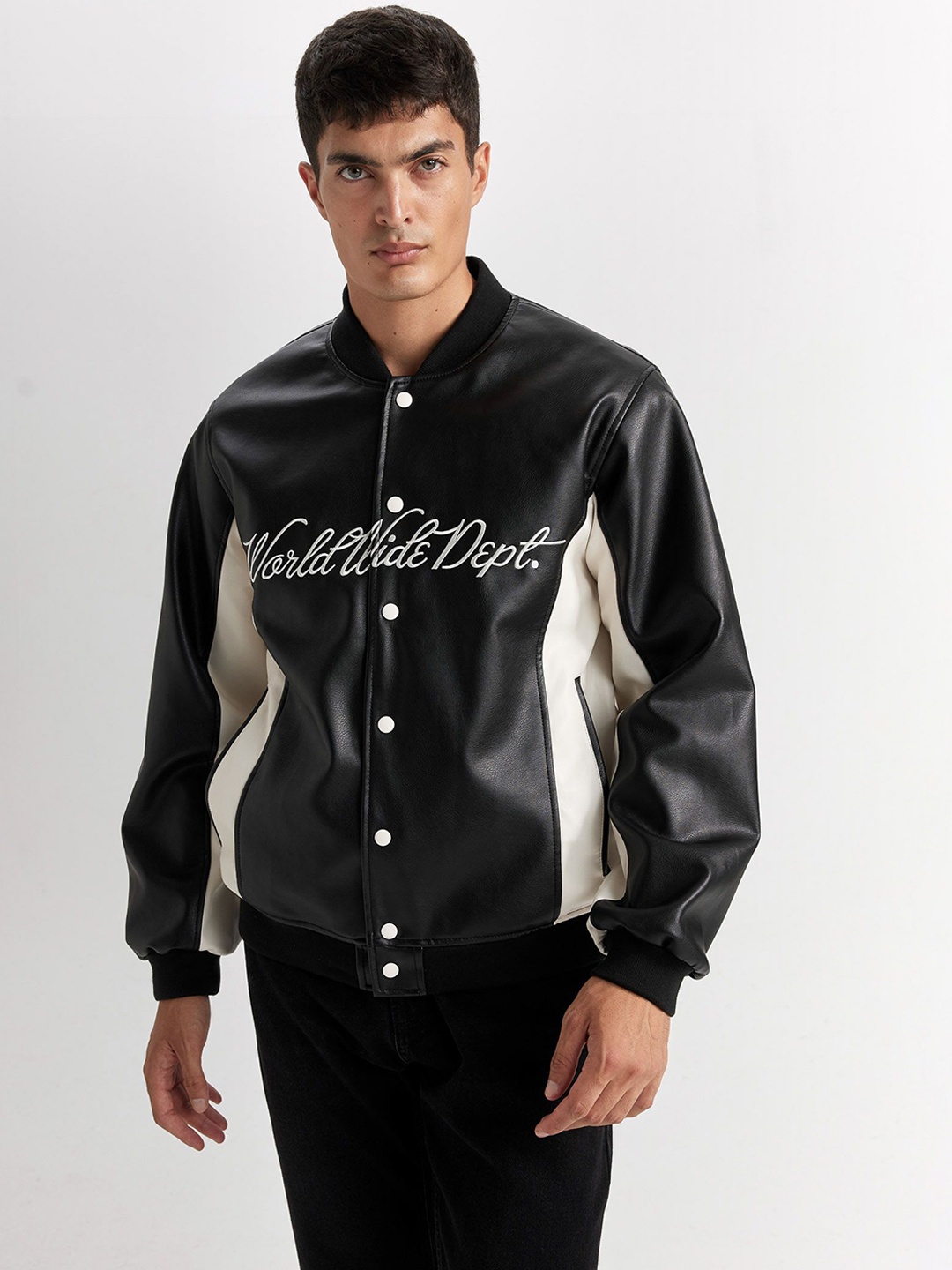 

DeFacto Men Mandarin Collar Solid Casual Leather Jacket, Black
