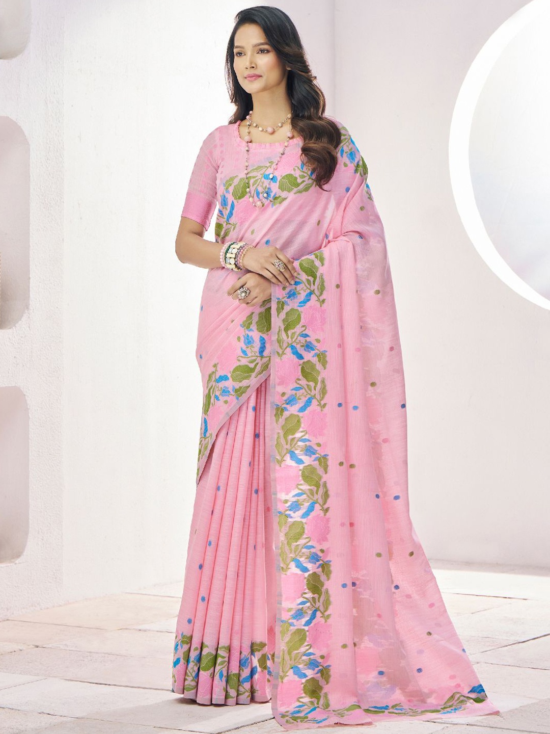 

LeeliPeeri Designer Floral Printed Saree, Pink