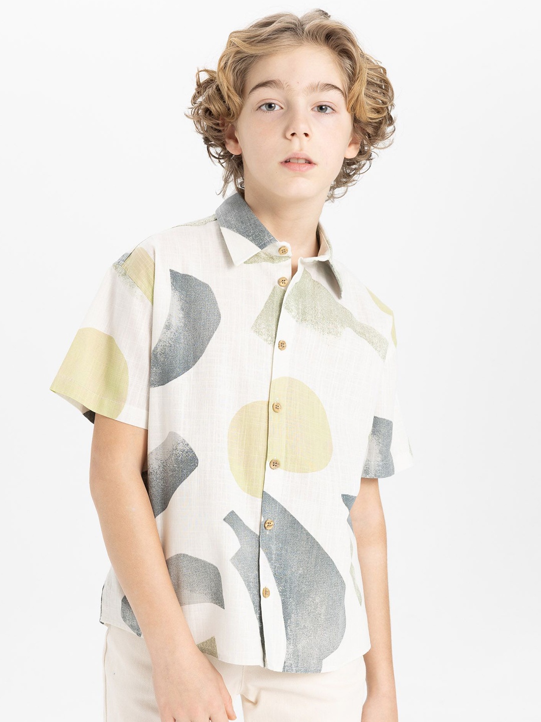 

DeFacto Boys Spread Collar Abstract Printed Cotton Casual Shirt, Off white