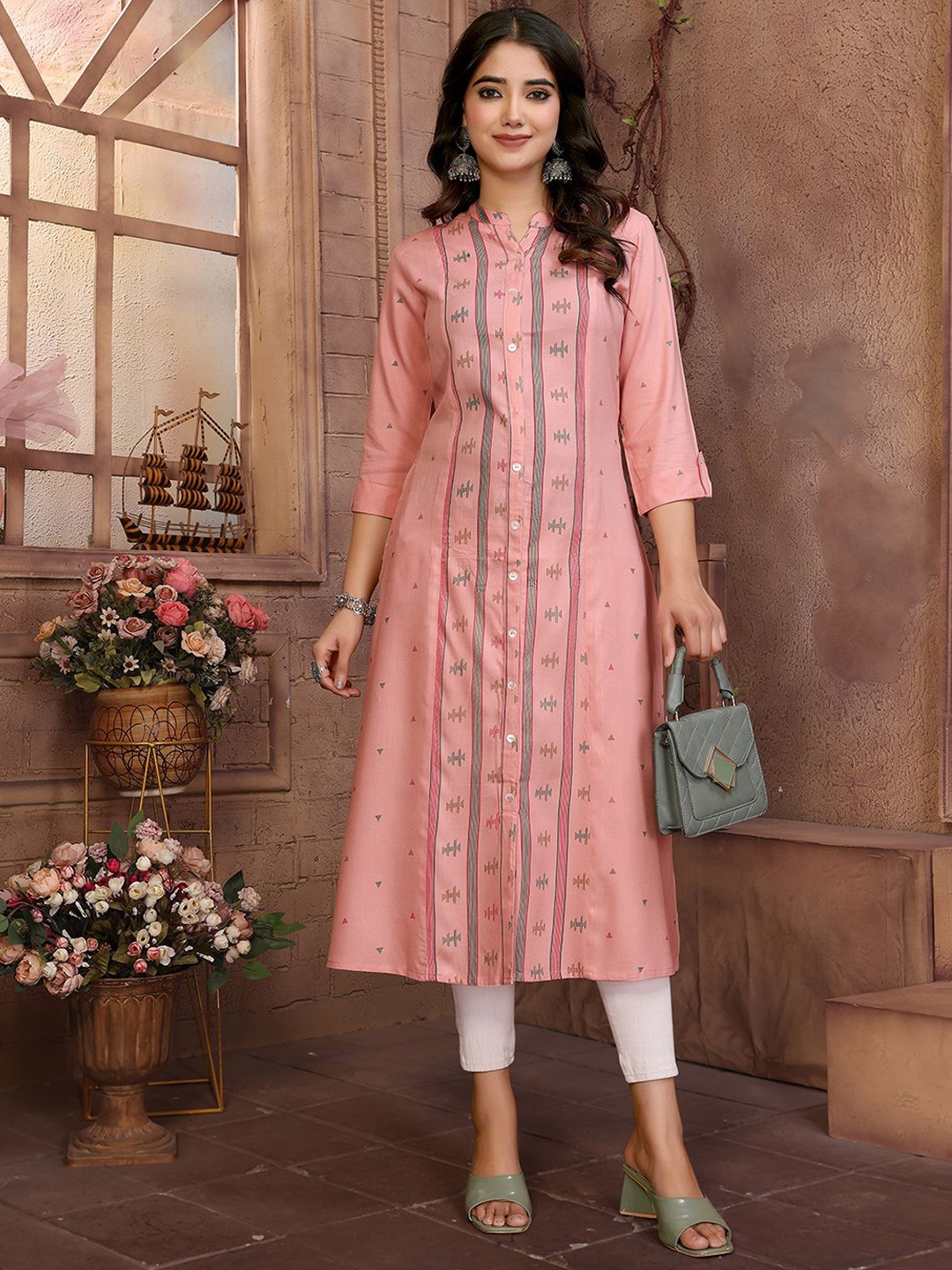 

Rangita Quirky Printed Mandarin Collar A-Line Kurta, Pink