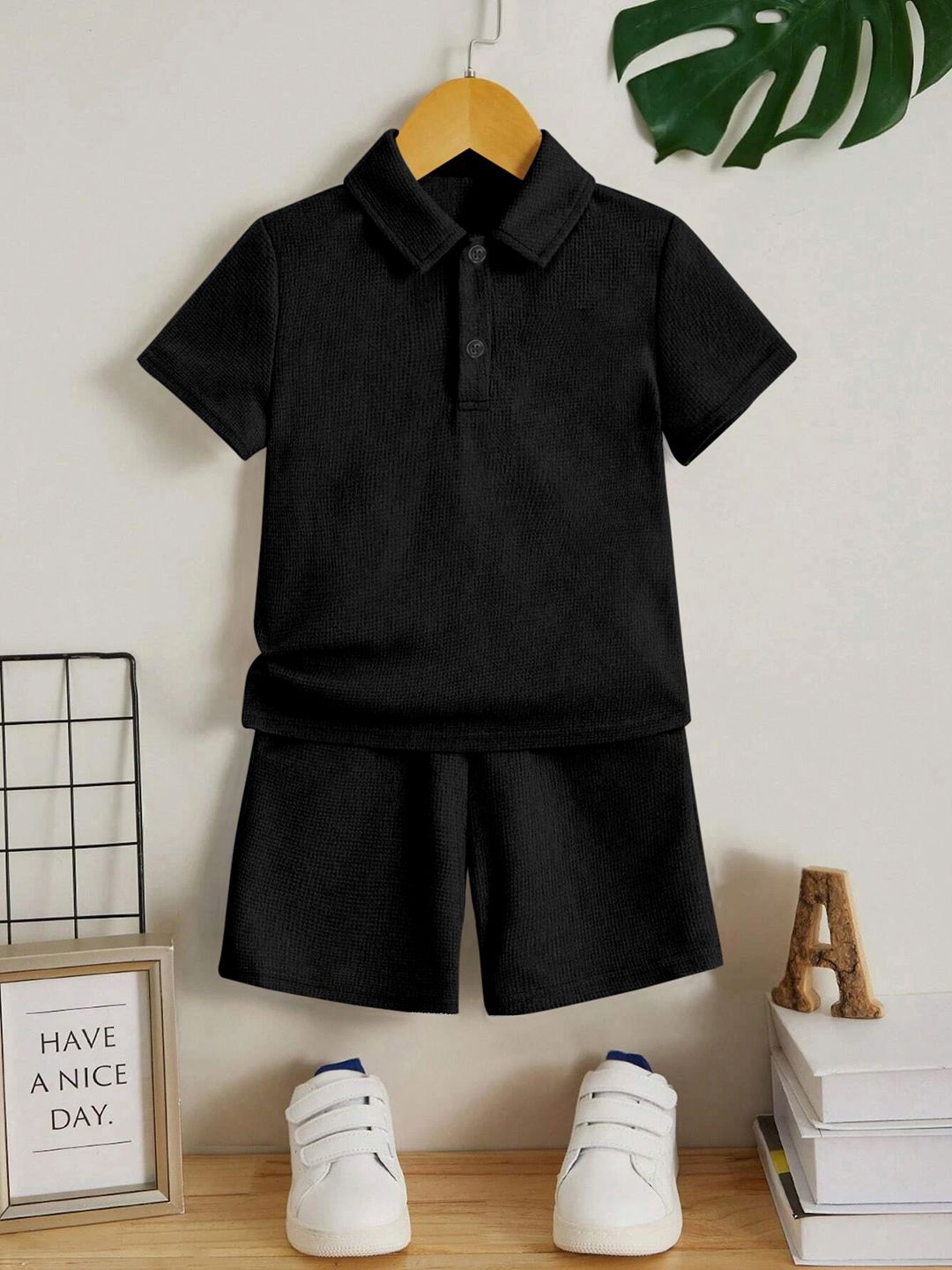 

YK Boys T-shirt with Shorts, Black